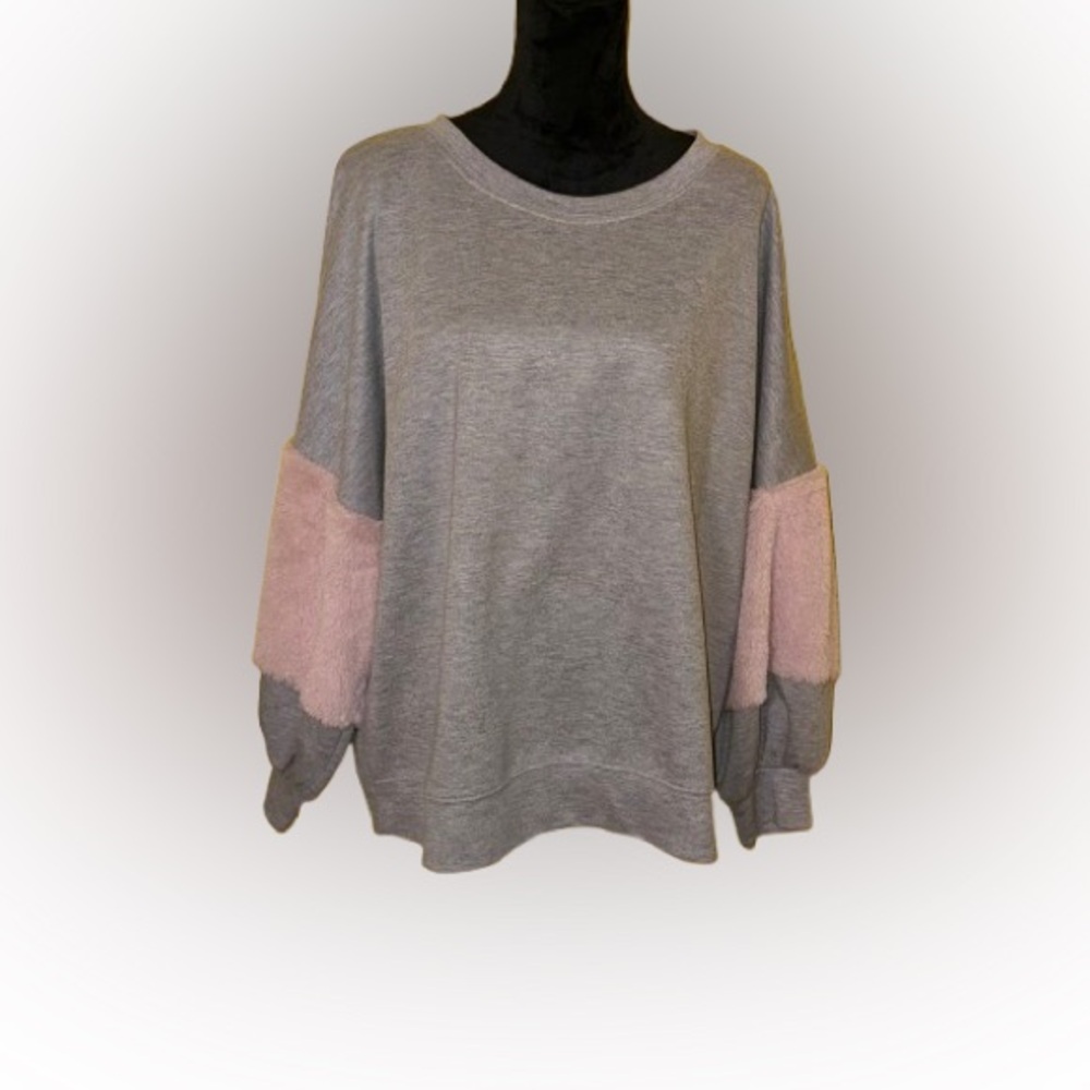 Women's Gray and Pink Sweater